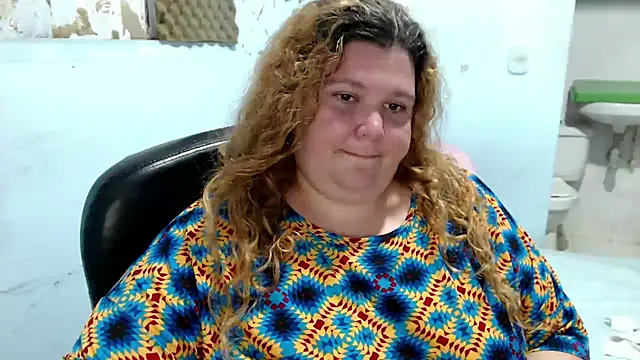 Snapshot of squirt322bbw chatting on June 12, 6:40 pm squirt322bbw online show from June 12, 6:40 pm