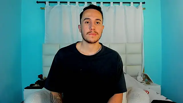 juan  jimenez online show from November 20, 9:47 pm