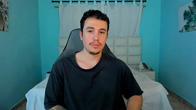 Snapshot of juan__jimenez chatting on April 13, 9:20 pm juan jimenez online show from April 13, 9:20 pm