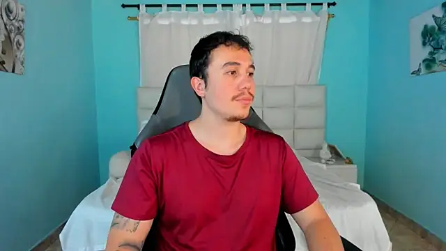 Snapshot of juan__jimenez chatting on April 16, 8:42 pm juan jimenez online show from April 16, 8:42 pm