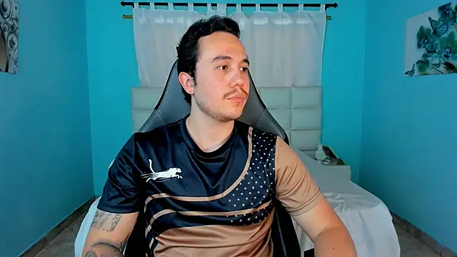 juan  jimenez online show from June 2, 8:44 pm