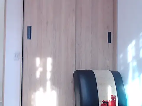 Snapshot of ChrisDamon chatting on November 7, 12:49 pm ChrisDamon online show from November 7, 12:49 pm