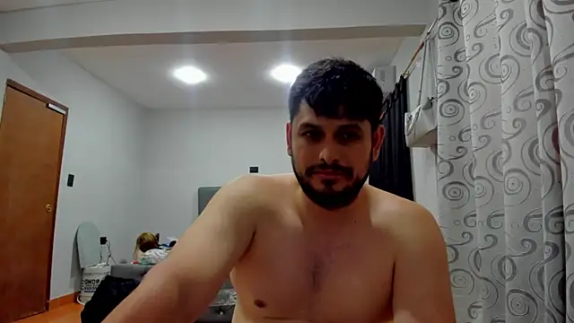 Snapshot of Liltildeman_moon chatting on August 4, 6:43 pm Liltildeman moon online show from August 4, 6:43 pm
