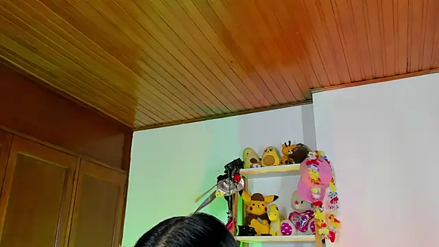 eymy-hadid online show from October 30, 11:05 pm