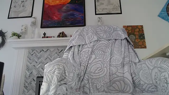 AuroraWillows online show from January 9, 3:59 pm