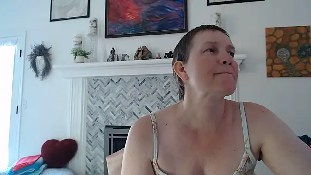 Snapshot of AuroraWillows chatting on May 9, 4:34 pm AuroraWillows online show from May 9, 4:34 pm