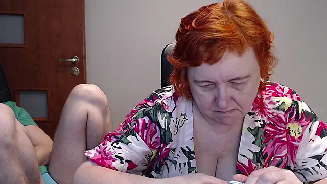 JoannaAndNeighbour online show from December 3, 8:05 am