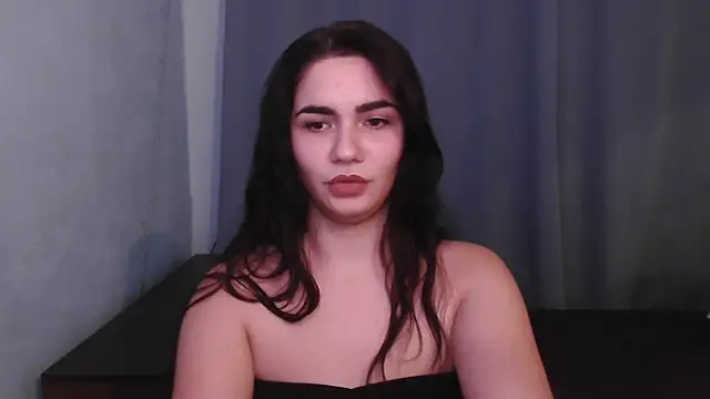 Snapshot of HannahMeid chatting on December 7, 9:55 pm HannahMeid online show from December 7, 9:55 pm