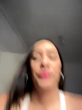   IRIS   online show from December 4, 4:05 pm