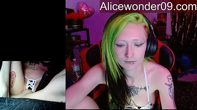 alicewonder09 online show from February 22, 4:13 am