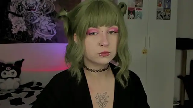 Snapshot of t0riayun0 chatting on January 29, 1:27 am t0riayun0 online show from January 29, 1:27 am