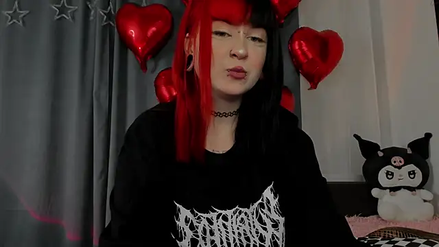 Snapshot of t0riayun0 chatting on February 15, 8:01 pm t0riayun0 online show from February 15, 8:01 pm