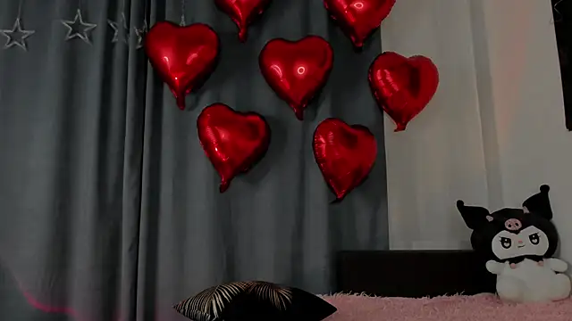 Snapshot of t0riayun0 chatting on February 15, 11:03 pm t0riayun0 online show from February 15, 11:03 pm