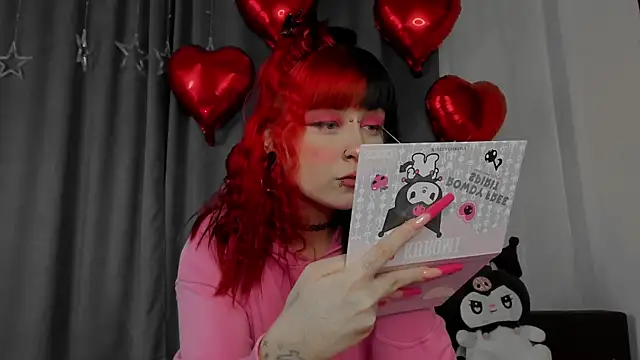 Snapshot of t0riayun0 chatting on February 18, 10:36 pm t0riayun0 online show from February 18, 10:36 pm