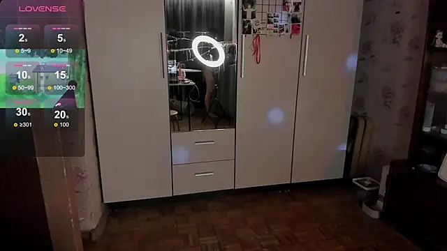 Snapshot of t0riayun0 chatting on November 29, 12:57 am t0riayun0 online show from November 29, 12:57 am