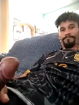 FestiveAdmirer online show from March 17, 4:43 pm