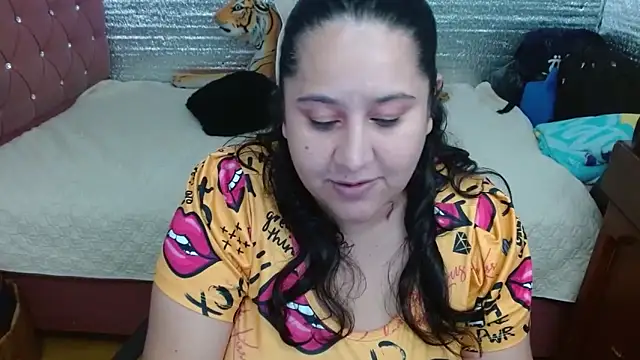 EMILY-NESSA online show from May 11, 2:34 pm