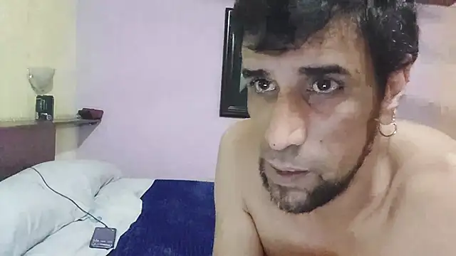 Hotcasados69 online show from May 1, 2:49 am