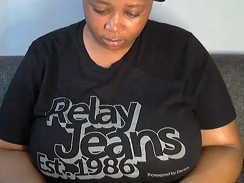 Snapshot of Sexy-queen99xx chatting on November 11, 6:13 am Sexy-queen99xx online show from November 11, 6:13 am