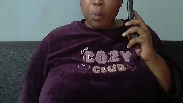 Snapshot of Sexy-queen99xx chatting on November 16, 6:30 am Sexy-queen99xx online show from November 16, 6:30 am