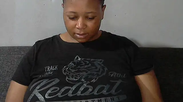 Snapshot of Sexy-queen99xx chatting on December 14, 5:46 am Sexy-queen99xx online show from December 14, 5:46 am