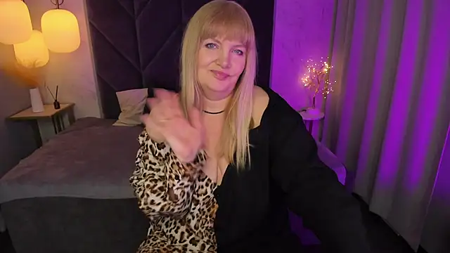 NicoleKind online show from February 28, 11:25 am