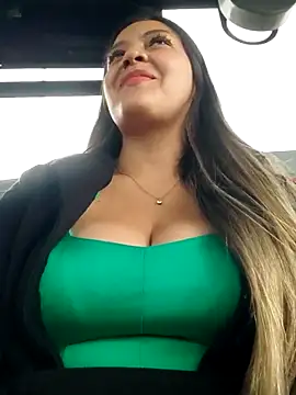 Snapshot of alana_69 chatting on October 23, 8:07 pm alana 69 online show from October 23, 8:07 pm