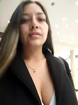 Snapshot of alana_69 chatting on November 21, 9:13 pm alana 69 online show from November 21, 9:13 pm