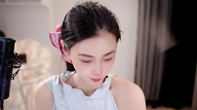 Snapshot of Ocean--Lili chatting on June 21, 2:19 pm Ocean--Lili online show from June 21, 2:19 pm