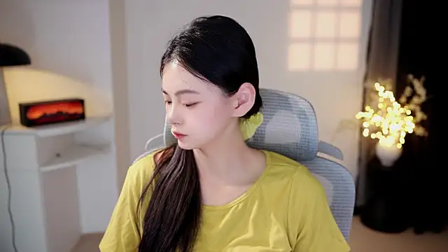 Snapshot of Ocean--Lili chatting on July 28, 2:13 pm Ocean--Lili online show from July 28, 2:13 pm