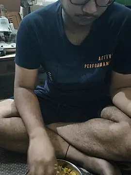 Snapshot of thebrownboi01 chatting on November 21, 1:59 am thebrownboi01 online show from November 21, 1:59 am