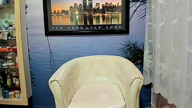 Snapshot of Mature4you44 chatting on January 31, 11:03 am Mature4you44 online show from January 31, 11:03 am