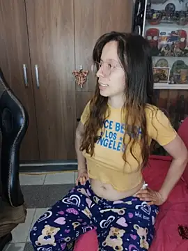 Isaandysex2428 online show from April 8, 2:22 am