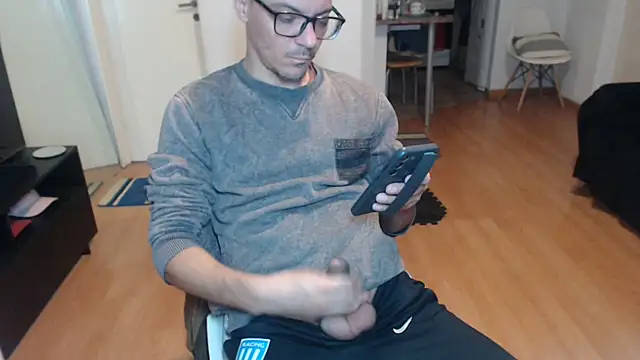 Snapshot of guachin_hunk chatting on July 2, 4:18 am guachin hunk online show from July 2, 4:18 am
