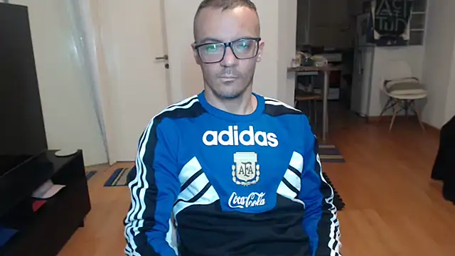 Snapshot of guachin_hunk chatting on July 18, 11:30 pm guachin hunk online show from July 18, 11:30 pm