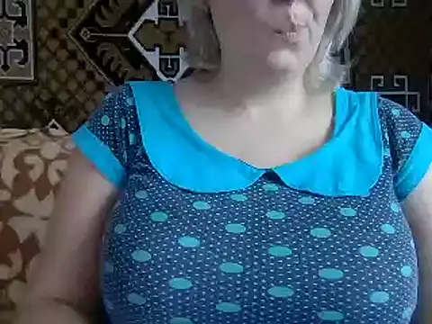 Snapshot of Diana_Britt chatting on December 2, 10:18 am Diana Britt online show from December 2, 10:18 am