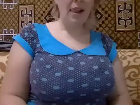 Snapshot of Diana_Britt chatting on December 7, 6:10 am Diana Britt online show from December 7, 6:10 am