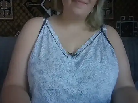 Snapshot of Diana_Britt chatting on September 14, 5:28 am Diana Britt online show from September 14, 5:28 am