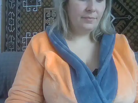 Diana Britt online show from February 16, 8:10 am