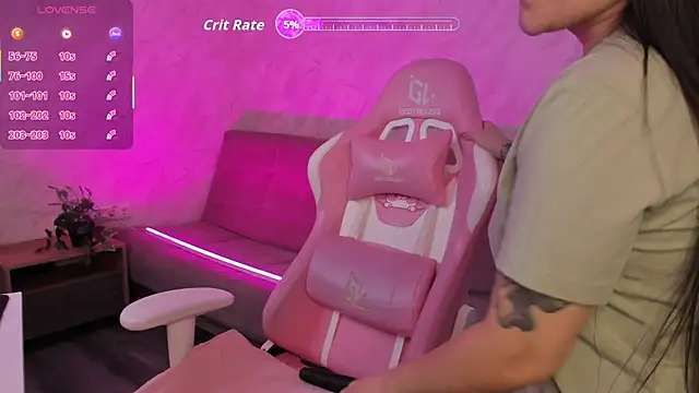 Snapshot of gentle_muse chatting on December 18, 12:27 am gentle muse online show from December 18, 12:27 am