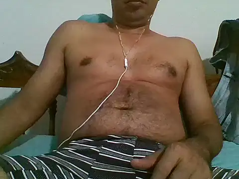 Snapshot of bbccol1 chatting on January 4, 3:50 am bbccol1 online show from January 4, 3:50 am