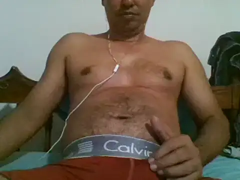 Snapshot of bbccol1 chatting on January 17, 12:21 pm bbccol1 online show from January 17, 12:21 pm