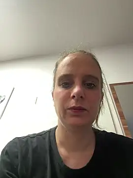 LadyChantale online show from April 30, 5:25 am