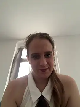 Snapshot of LadyChantale chatting on June 17, 5:54 am LadyChantale online show from June 17, 5:54 am