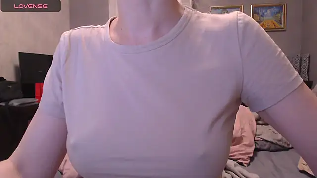 BlondieStar online show from November 1, 7:49 pm