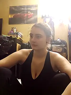 Snapshot of Snowbunnycake_131 chatting on May 7, 2:44 pm Snowbunnycake 131 online show from May 7, 2:44 pm