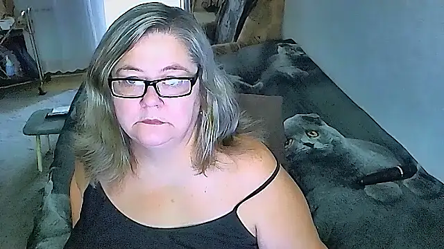 Snapshot of sex2 chatting on September 11, 2:44 am sex2 online show from September 11, 2:44 am