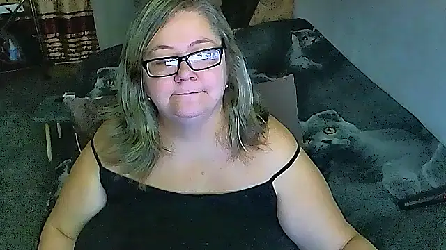 Snapshot of sex2 chatting on October 30, 6:52 pm sex2 online show from October 30, 6:52 pm