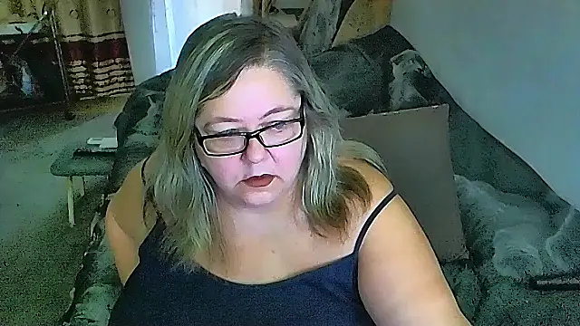 Snapshot of sex2 chatting on November 20, 4:01 am sex2 online show from November 20, 4:01 am