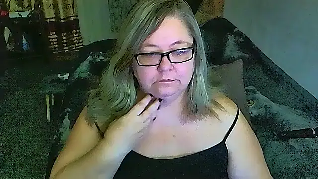 Snapshot of sex2 chatting on December 4, 11:35 pm sex2 online show from December 4, 11:35 pm